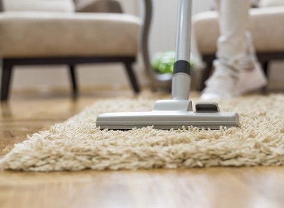 Step by step guide to clean your carpets.